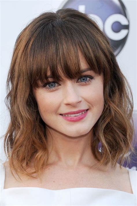 shoulder length short hair with bangs